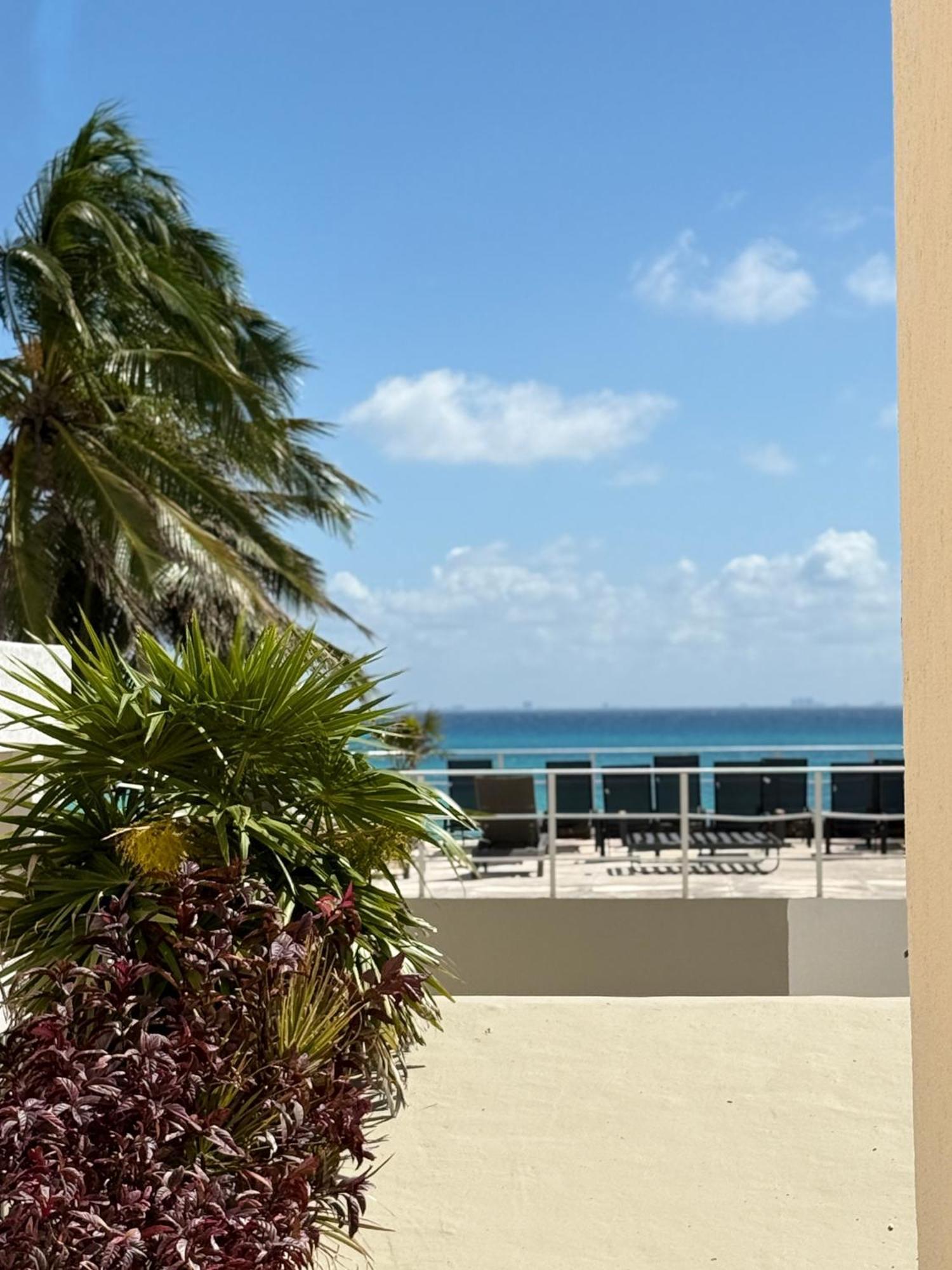 Luciana Hotel & Beach Club Playa del Carmen Exterior photo