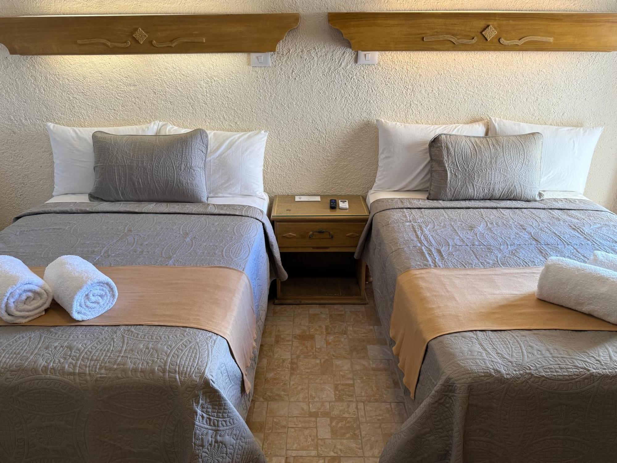 Luciana Hotel & Beach Club Playa del Carmen Room photo
