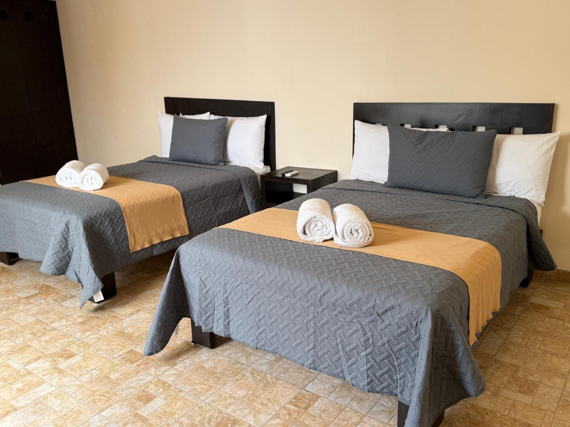 Luciana Hotel & Beach Club Playa del Carmen Room photo