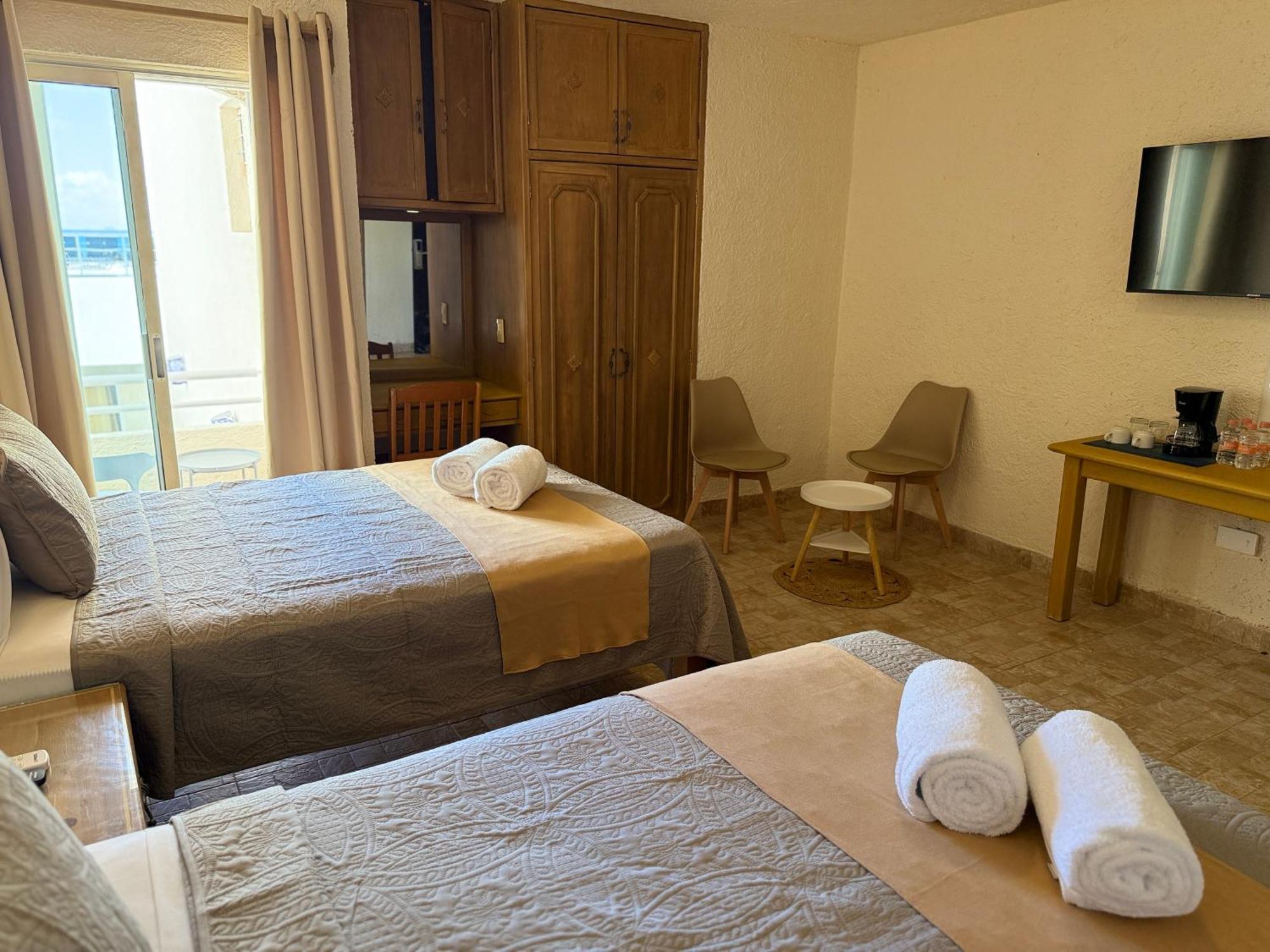 Luciana Hotel & Beach Club Playa del Carmen Room photo
